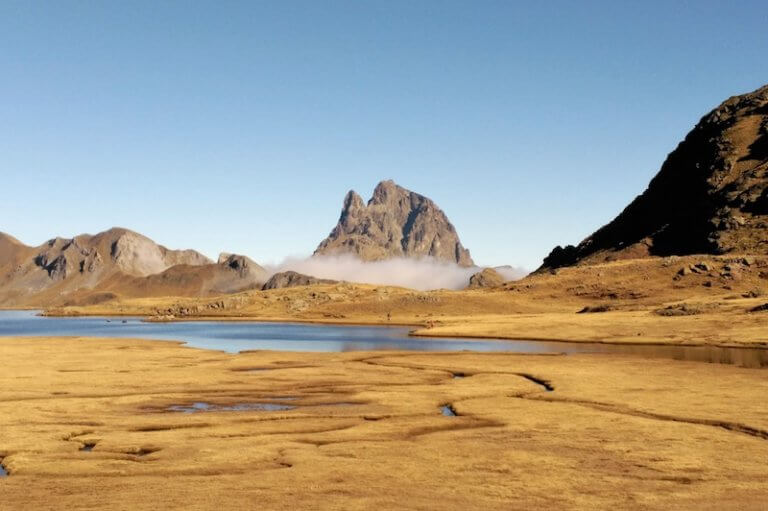Ibon de anayet y Midi d'Ossau