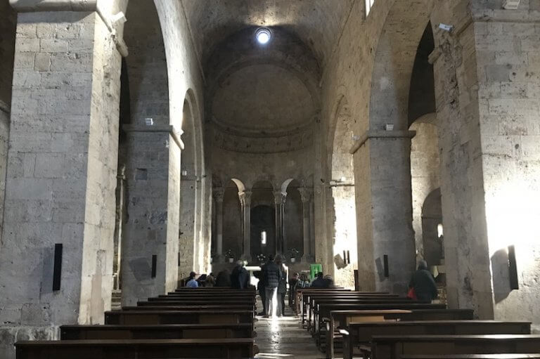 Monaterio Sant Pere de Besalú